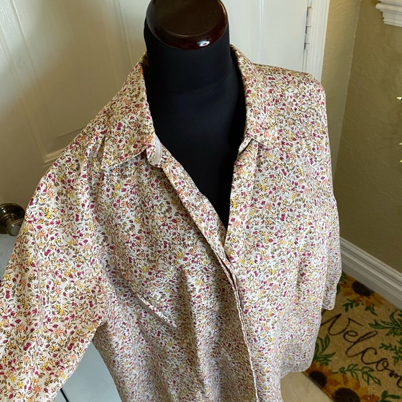 Basic Editions Ladies Shirt (inv# 80) - Picture 4 of 10